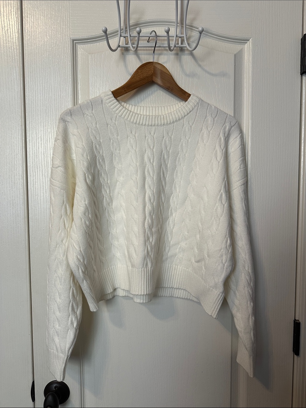 Fader Rose Women’s Cable Knit Crewneck Sweater Cream Cropped XL Like New